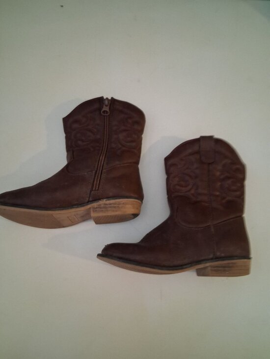Cat & Jack Other - Cat & Jack Brown Cowboy Boots Little Girls Size 11
